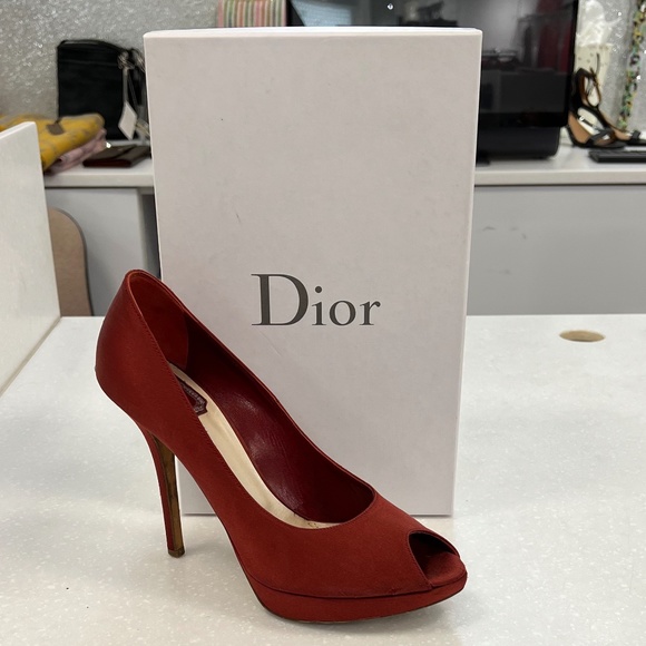 Dior heels - Picture 1 of 7